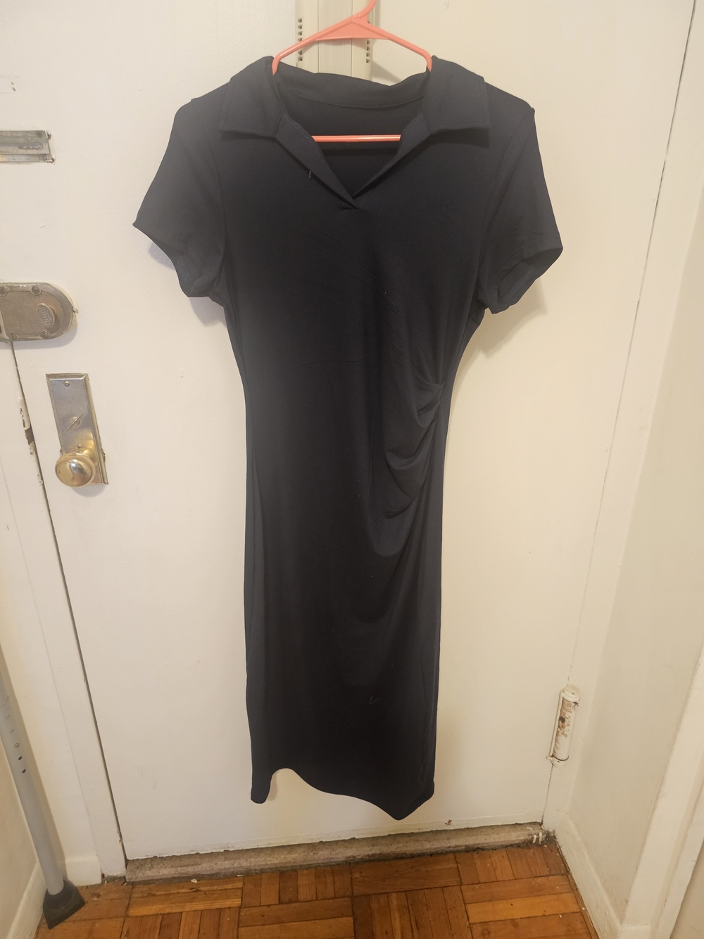 Classic Black Short-Sleeve Midi Dress with Polo Collar